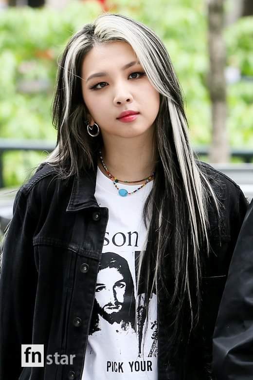 살롱드우기 이미지