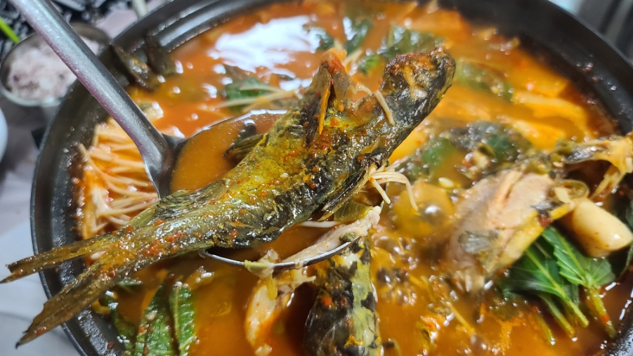 향토매운탕 이미지