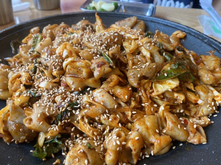돌다리 야채곱창 이미지