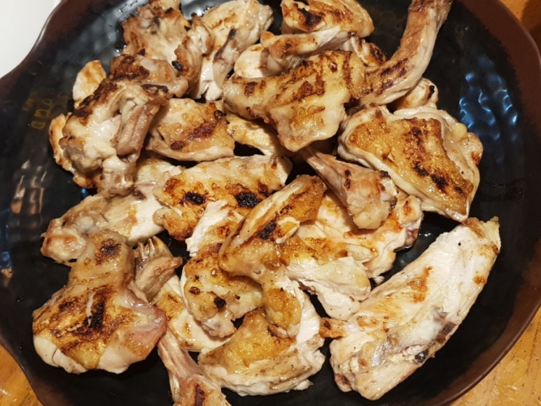 두리아숯불바베큐치킨 이미지