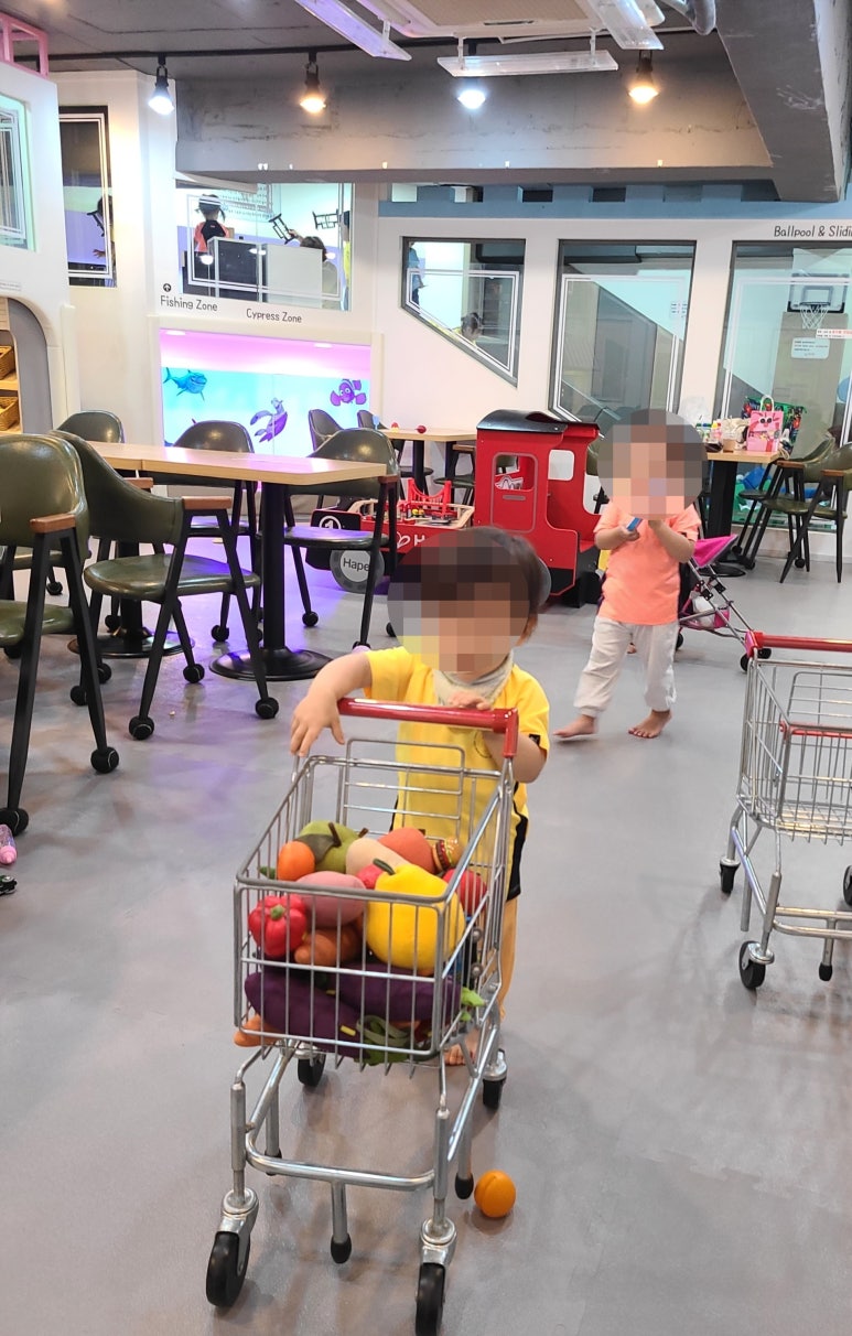 일루일루 키즈카페 이미지