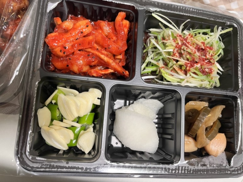 유지효의인생족발 이미지