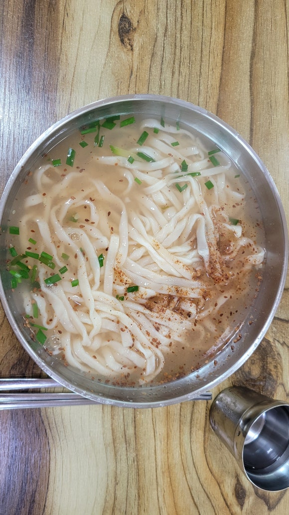 다부네칼국수 이미지