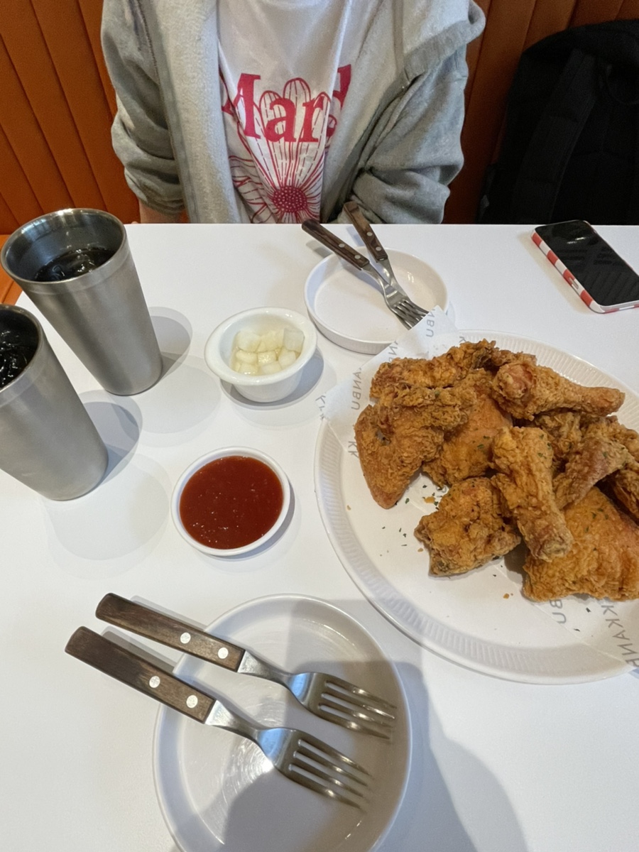 깐부치킨 아현점 이미지