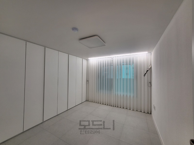 모드니산업 이미지