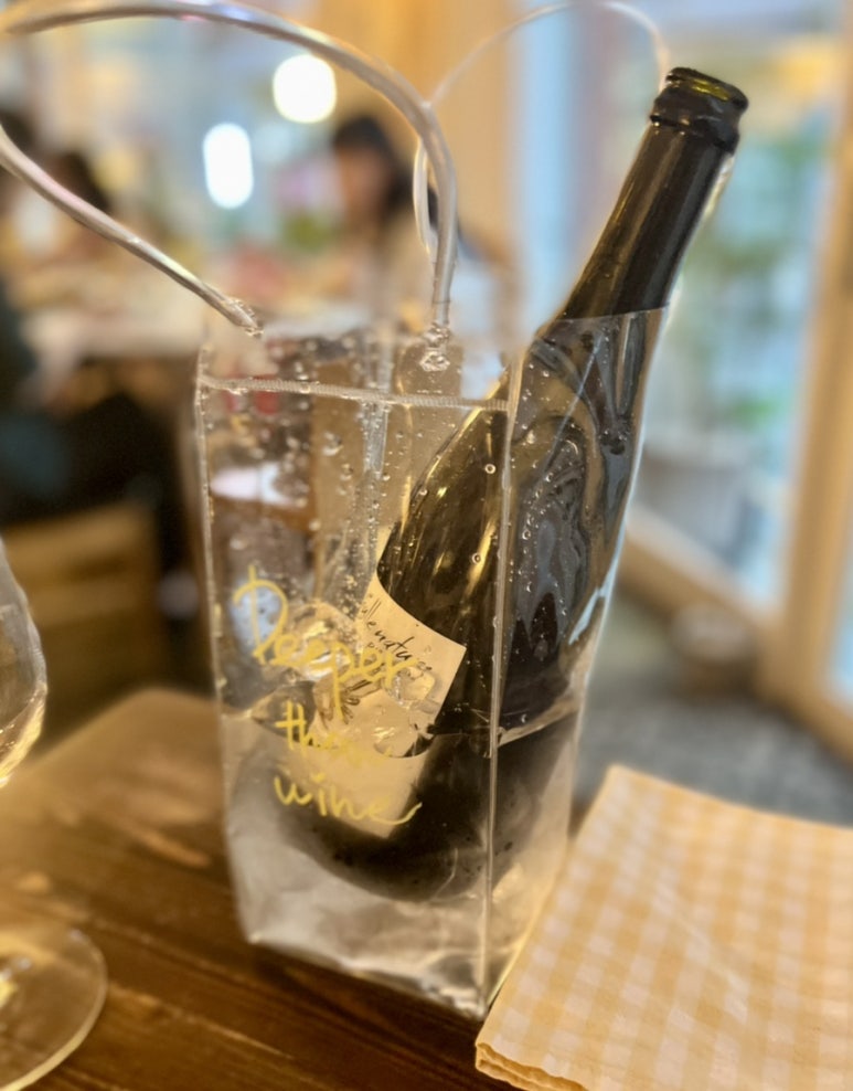 디퍼댄와인(Deeper than wine) 이미지