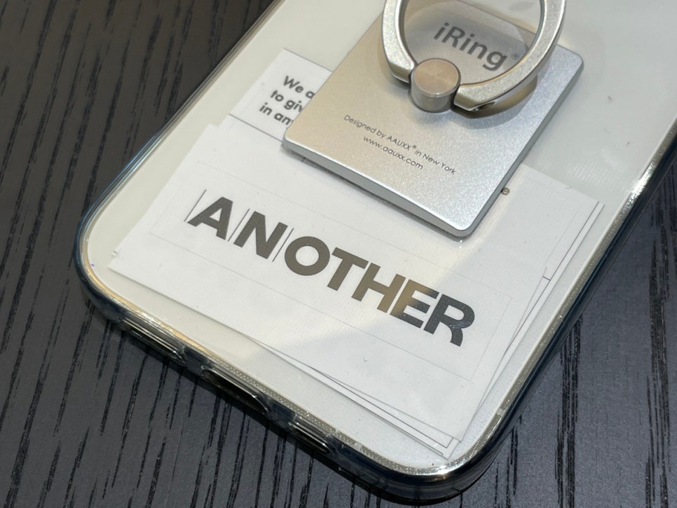 에이엔아더(A.N.OTHER) 이미지
