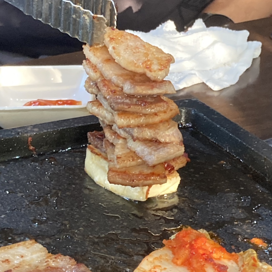 돼지랑이삼겹살 이미지