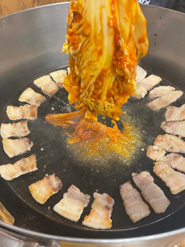 병영솥뚜껑삼겹살 이미지