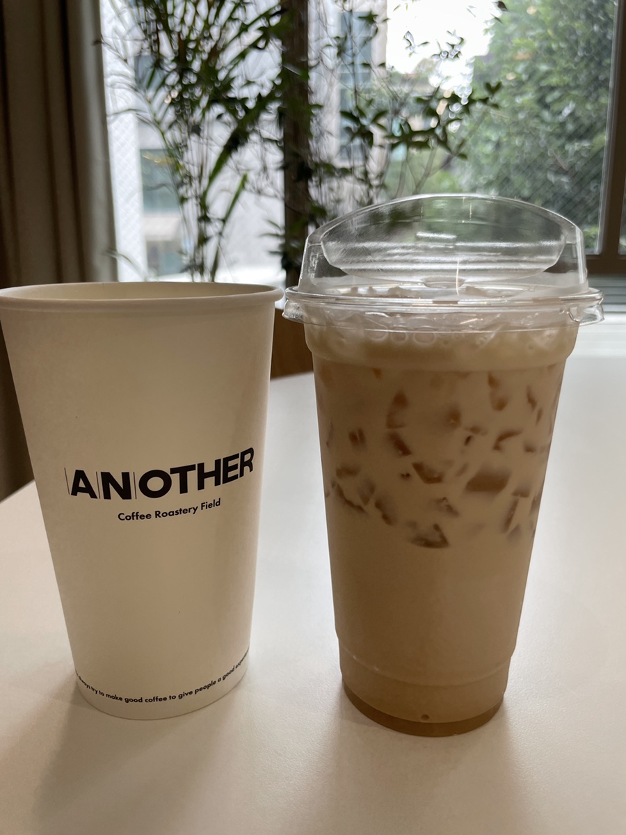 에이엔아더(A.N.OTHER) 이미지