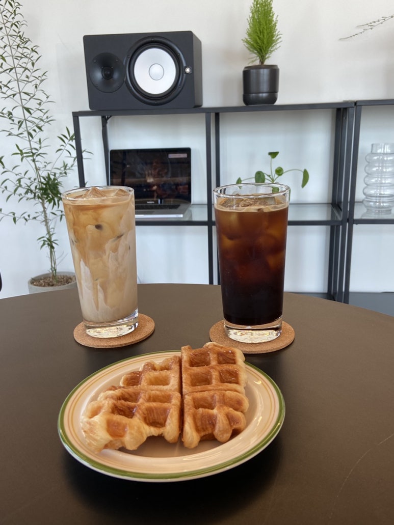 나인즈베이크 이미지