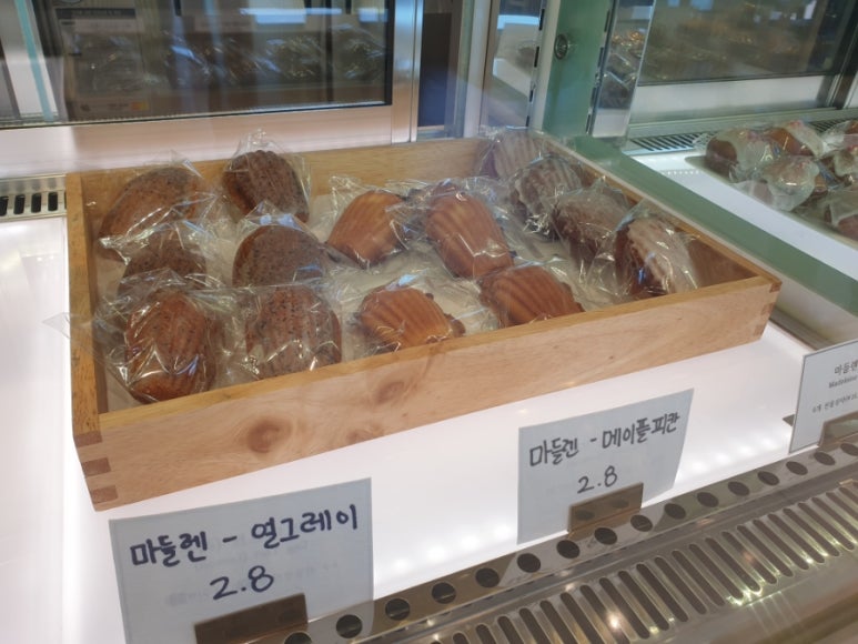 도리스파티세리 이미지
