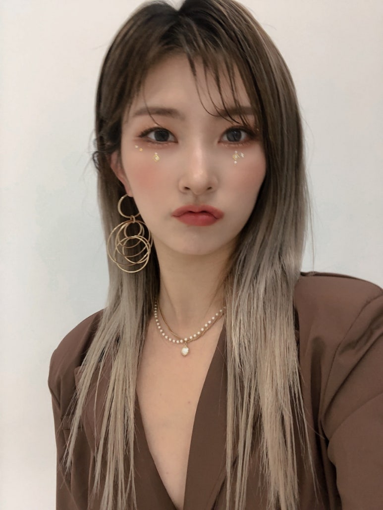 러비헤어메이크업 이미지