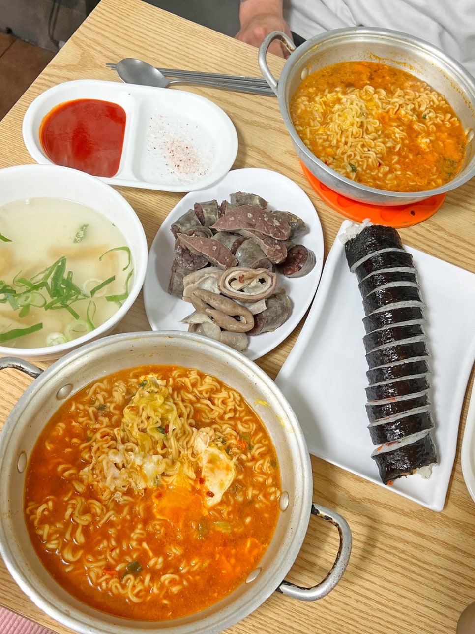 후왕김밥 이미지