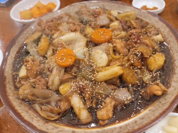 닭올닭찜닭 이미지