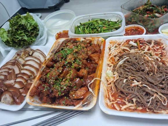 허브영양족발 이미지