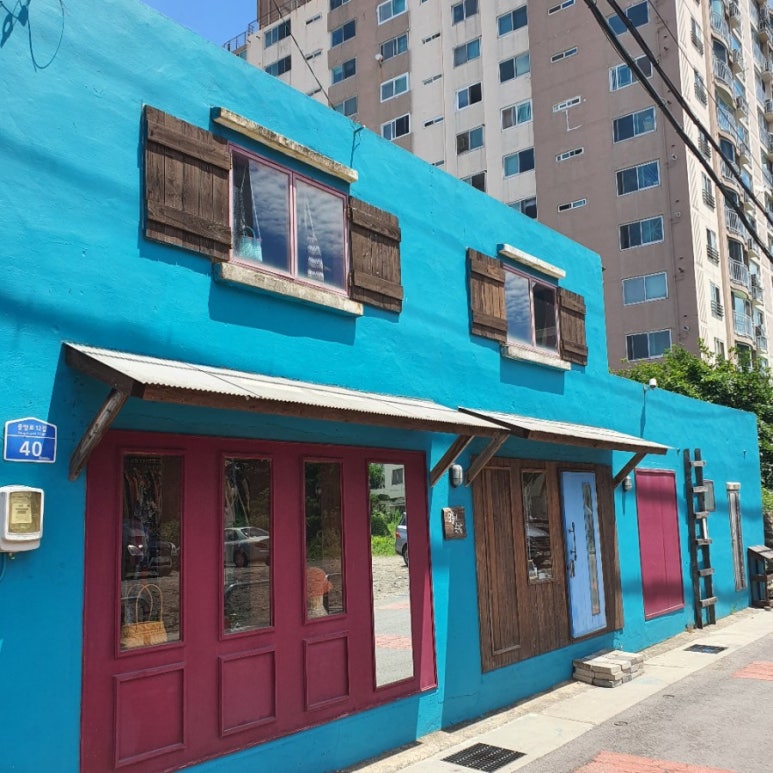 모퉁이옷방 이미지