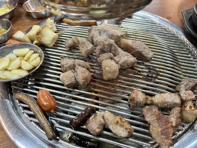 술이술술생고기육회신 이미지