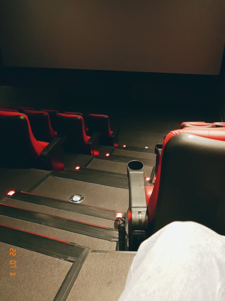CGV 방학 6관 이미지