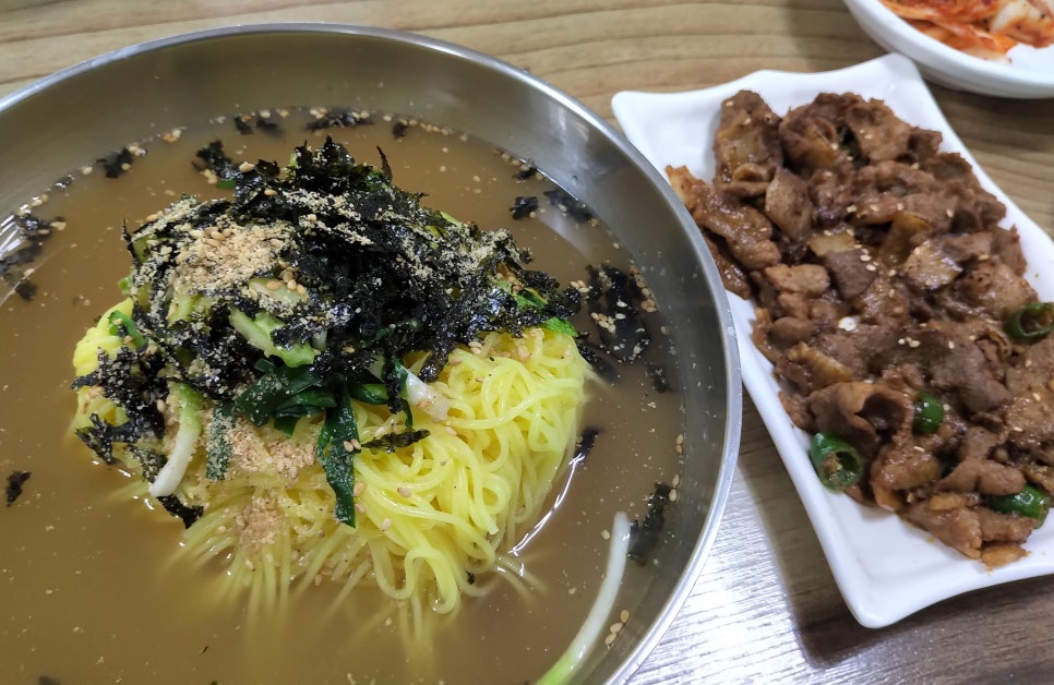 송가네잔치국수 이미지