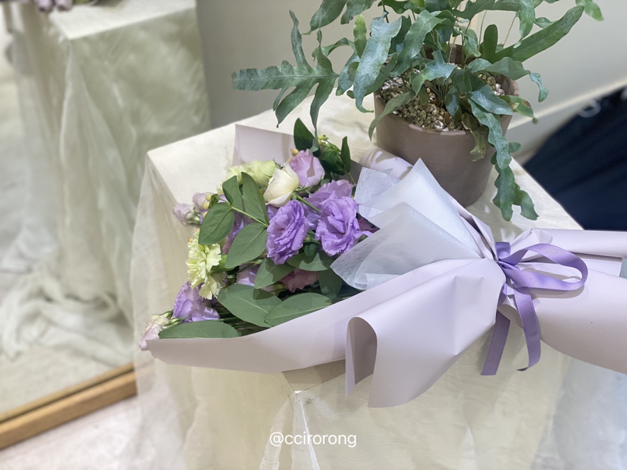 이오니플라워 이미지
