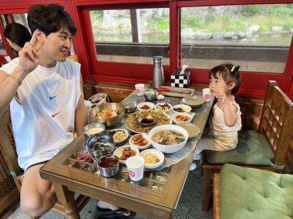 와이씨월드 이미지