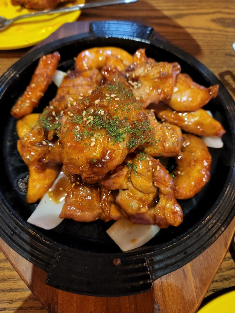 한앤둘치킨 이미지