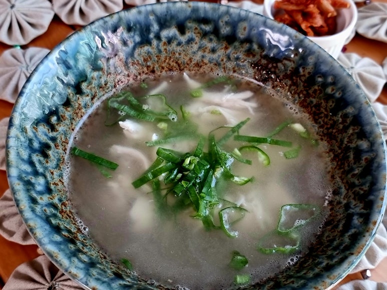 닭한마리닭곰탕 이미지
