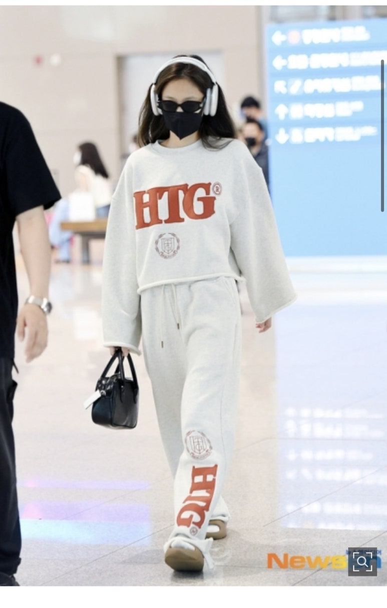 블랙스퀘어 이미지