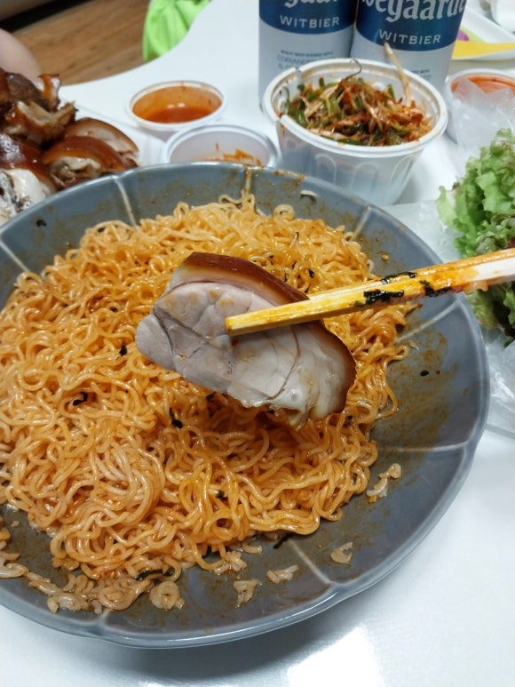 양지리족발 이미지