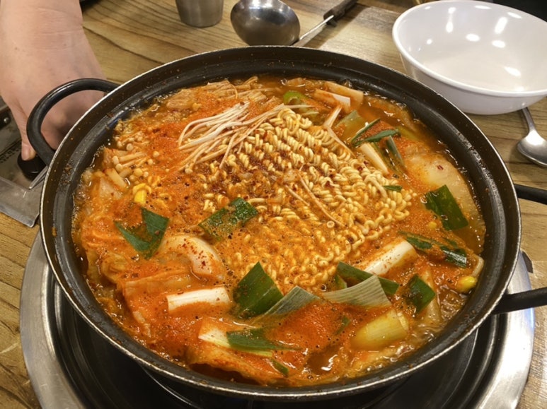 국수나무율전점 이미지