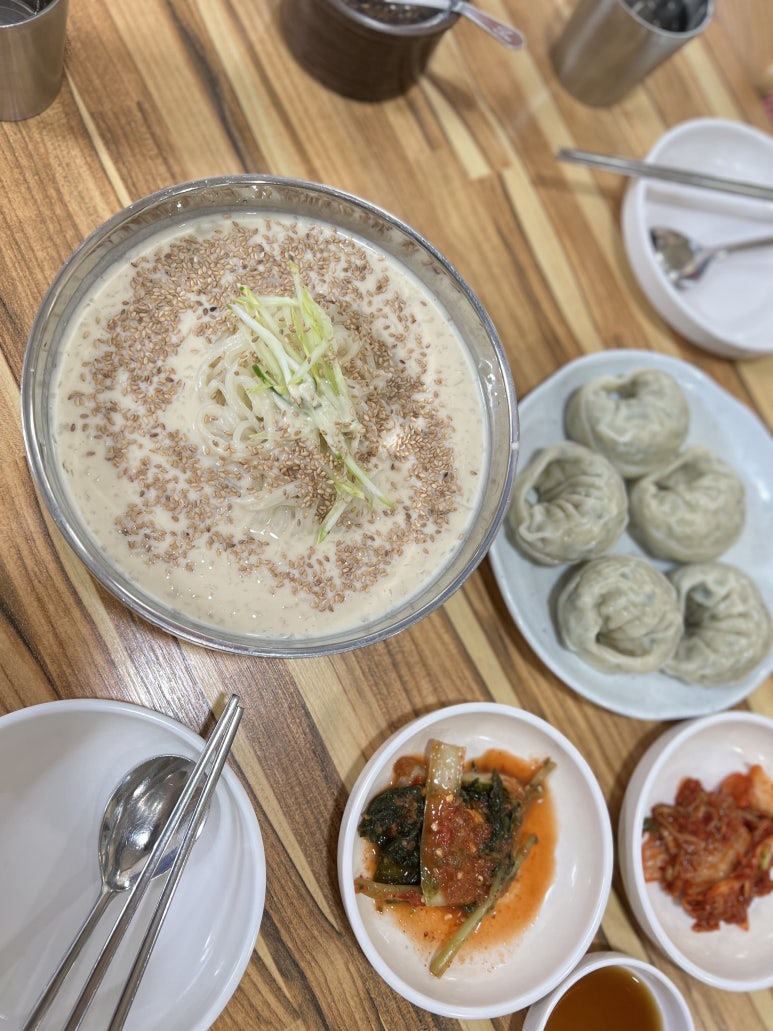 솔샘손칼국수 이미지
