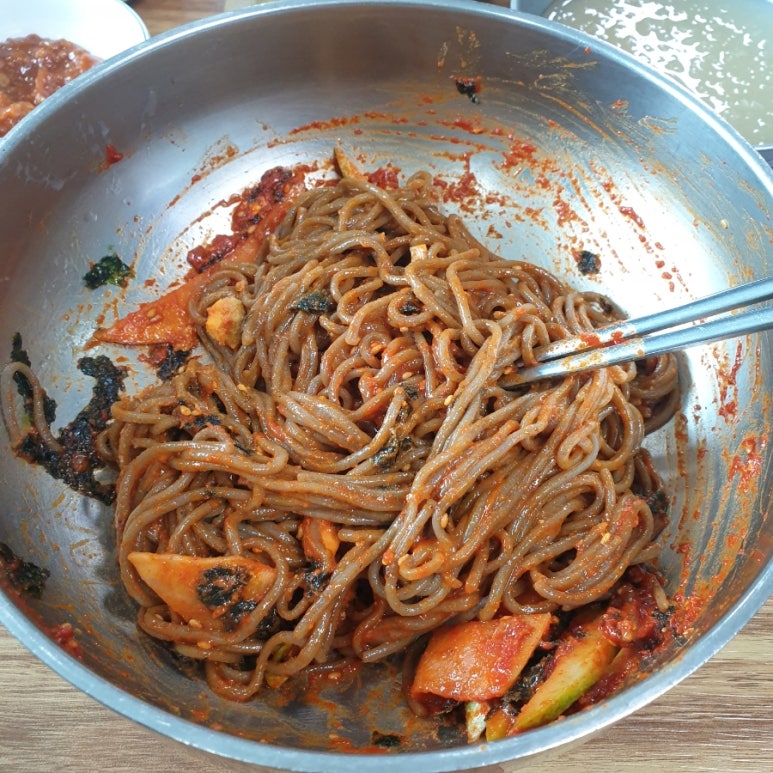 한함지메밀국수 이미지