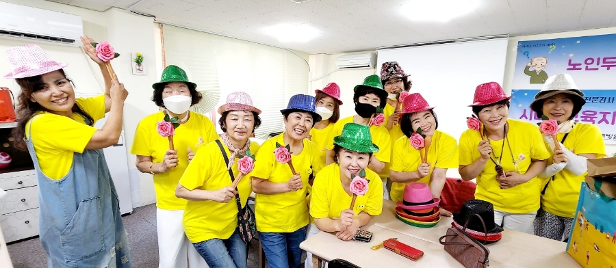 노란숟가락 이미지