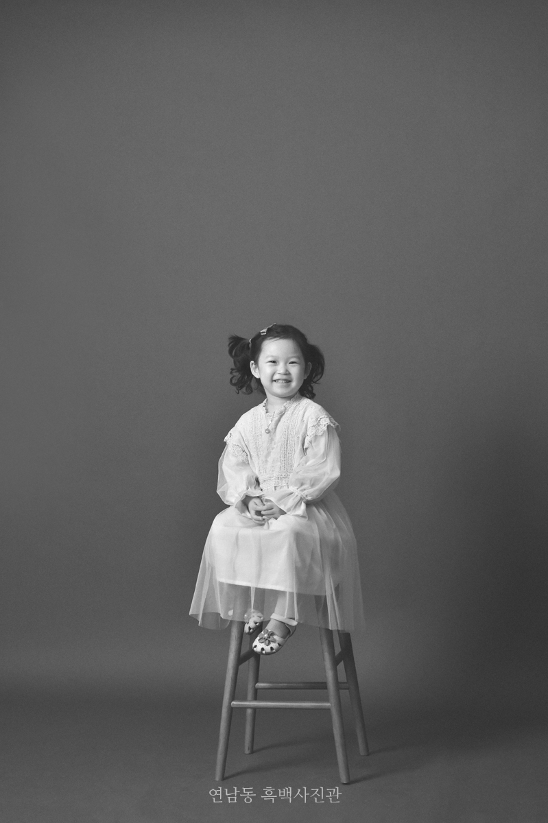 연남동흑백사진관 이미지