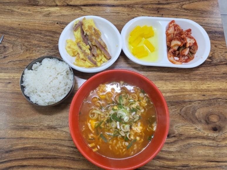 뚜복분식 이미지