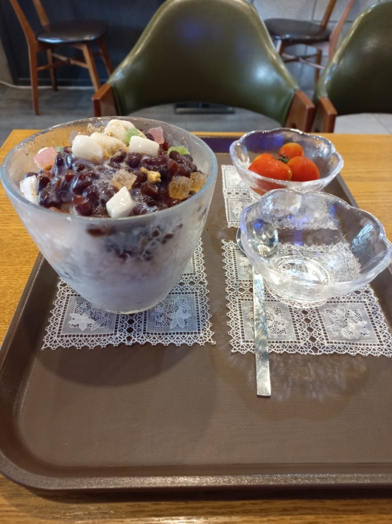 유로버즈커피 이미지
