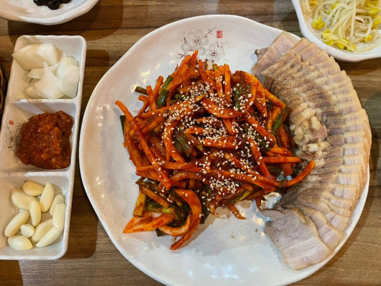 본가한치보쌈 이미지