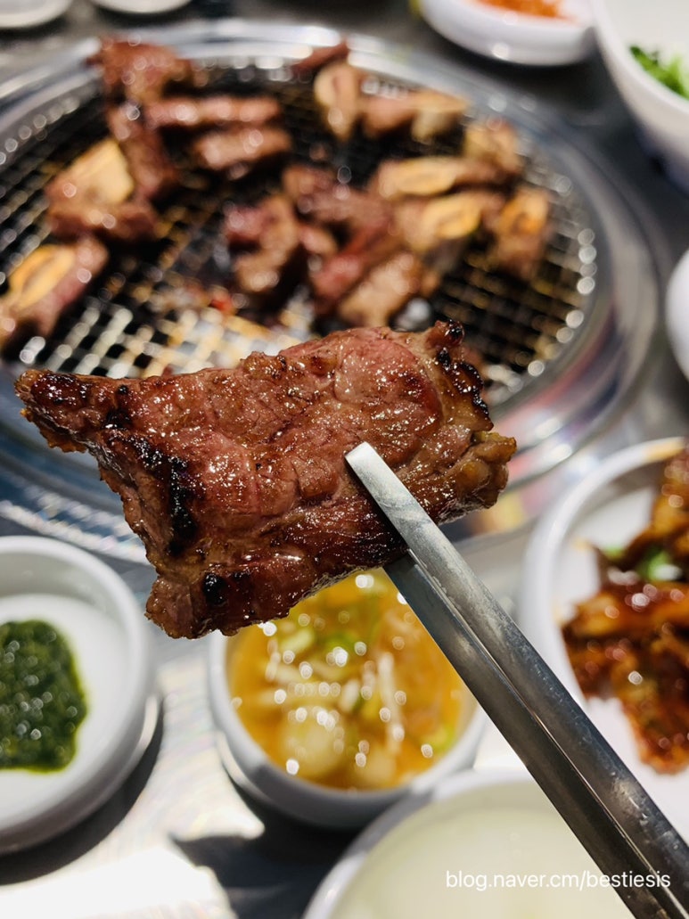 아코디언식당 이미지
