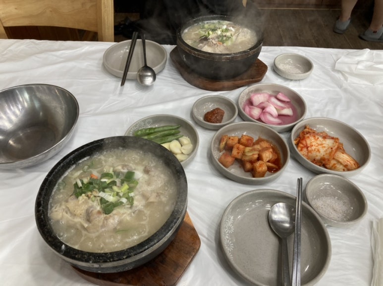 유량돌솥삼계탕족탕전문점 이미지