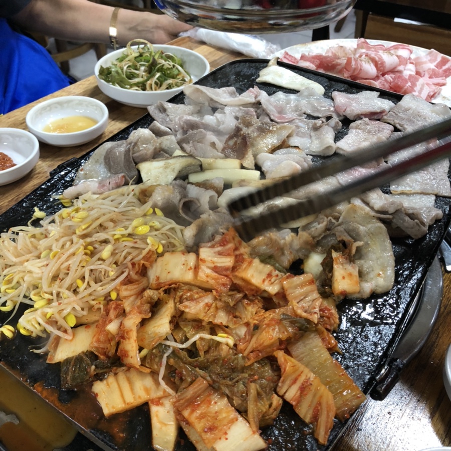 진아돌판삼겹살 이미지
