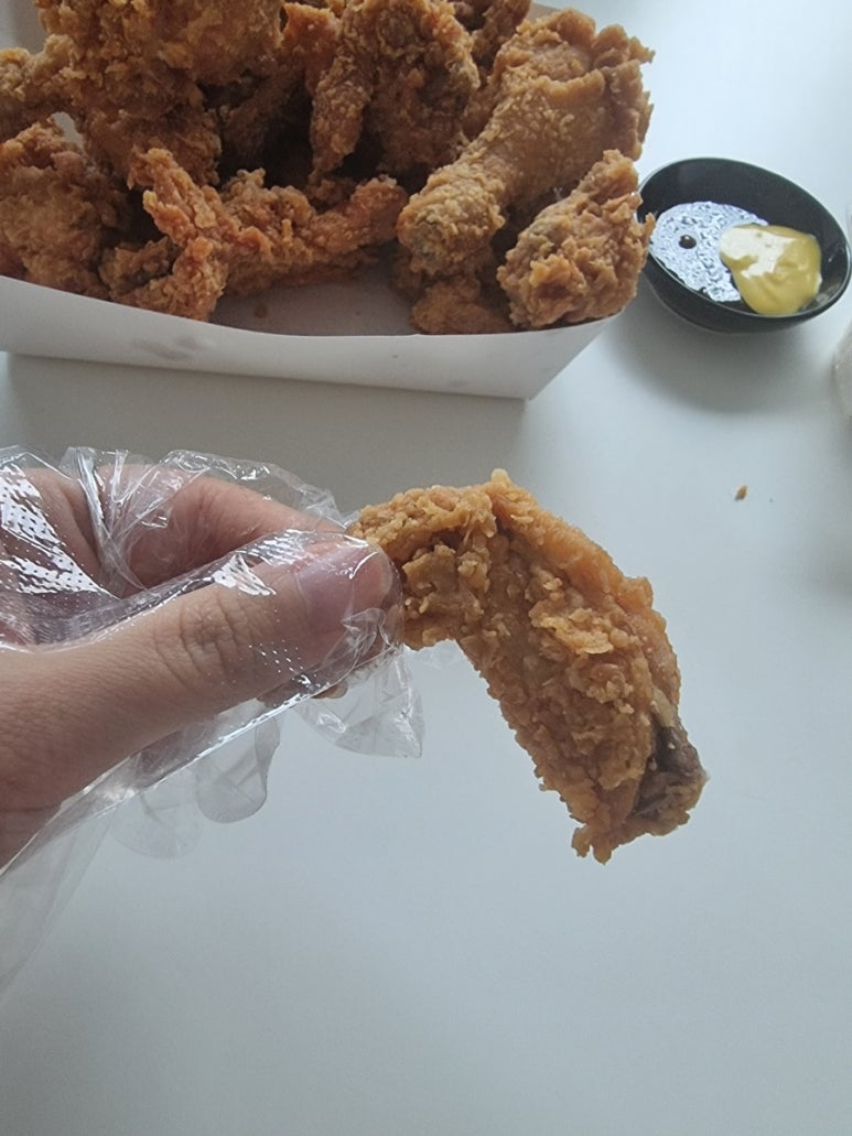 비비큐치킨 곡선점 이미지