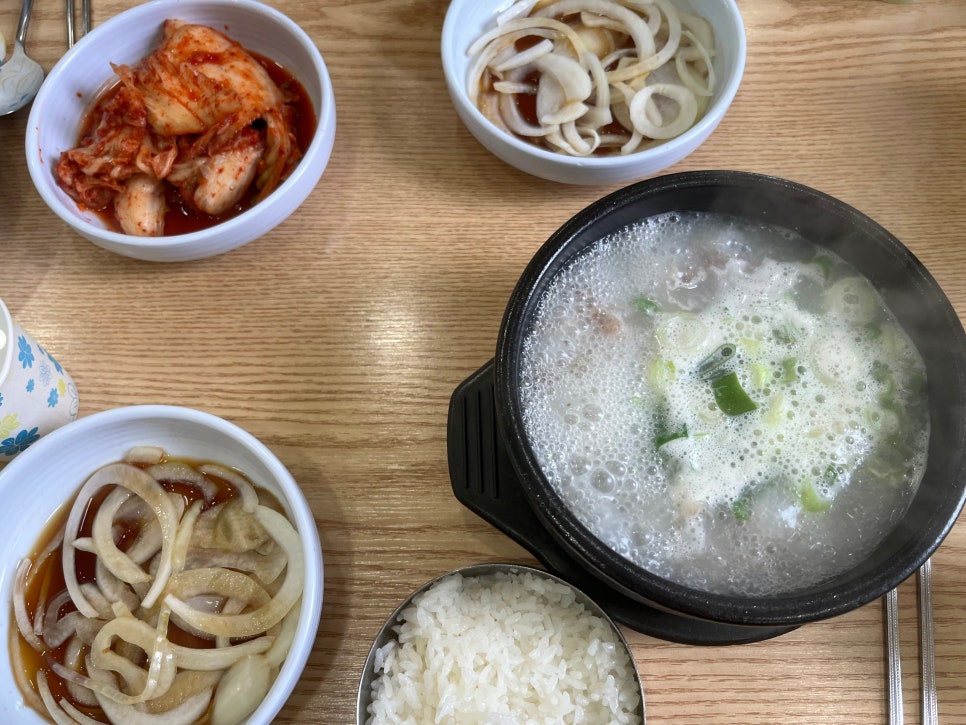 우렁소머리국밥 이미지