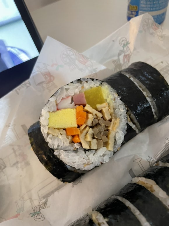 예니김밥 이미지