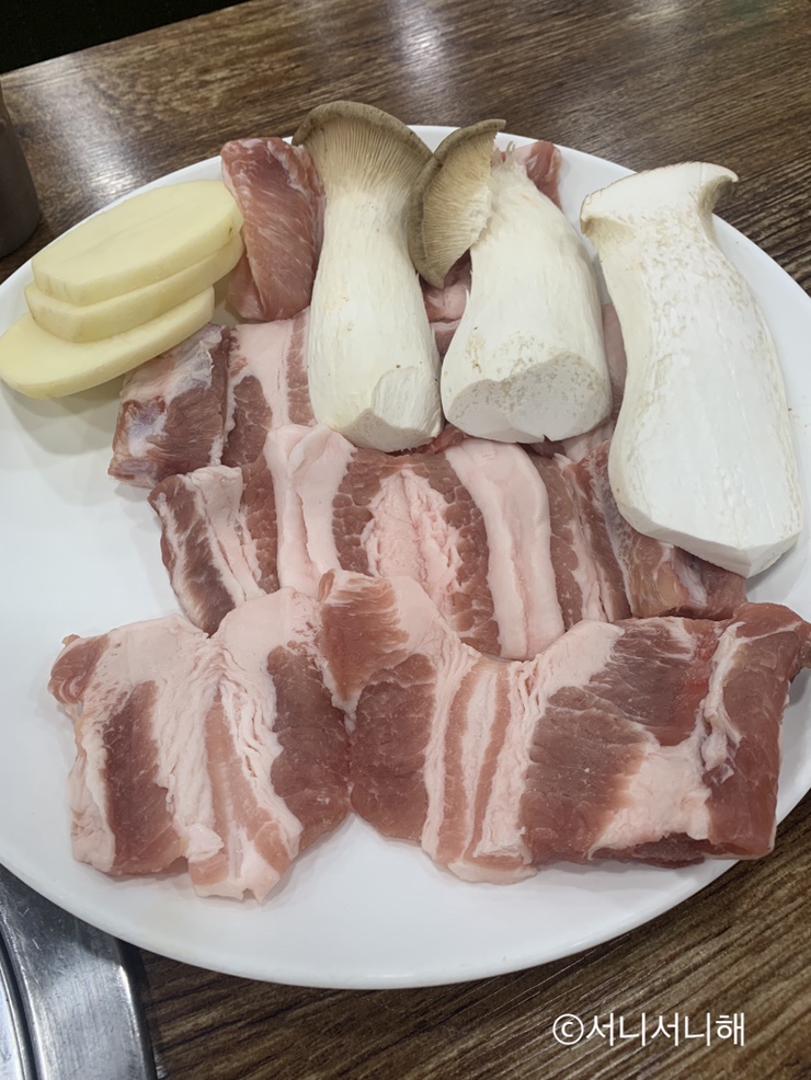 옛날선미숯불갈비 이미지