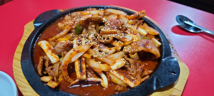 세자매밥집과밥 이미지