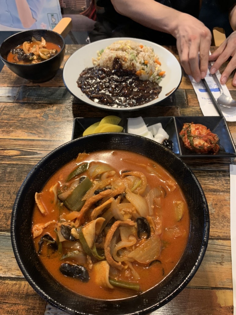 부라더객잔 이미지