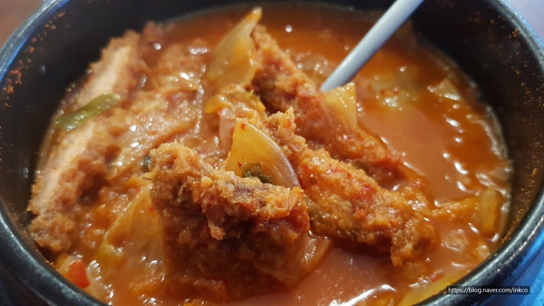 돈까스와김치찌개 이미지