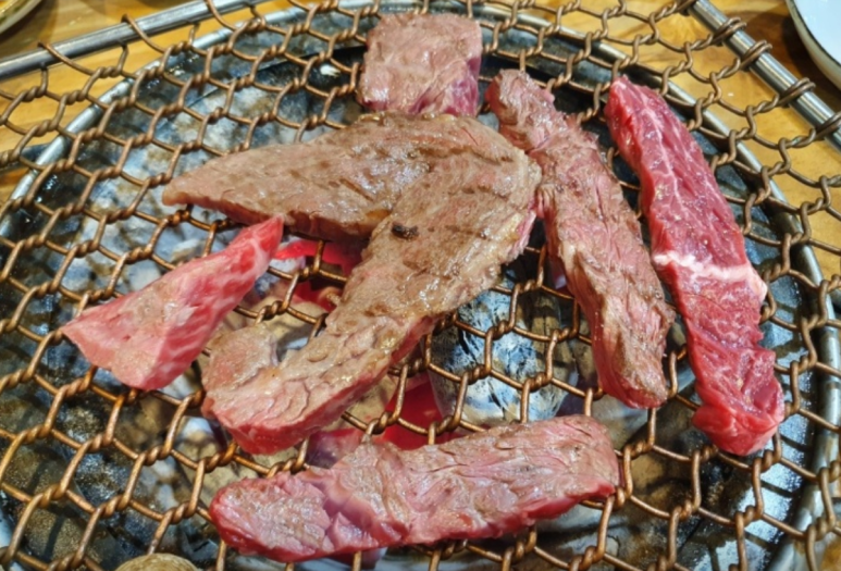 명품한우촌 이미지