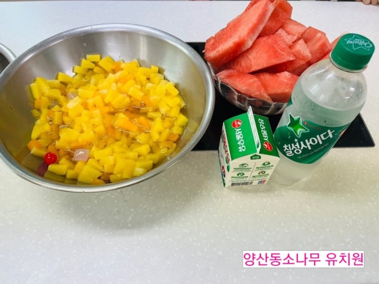 소나무 유치원 이미지